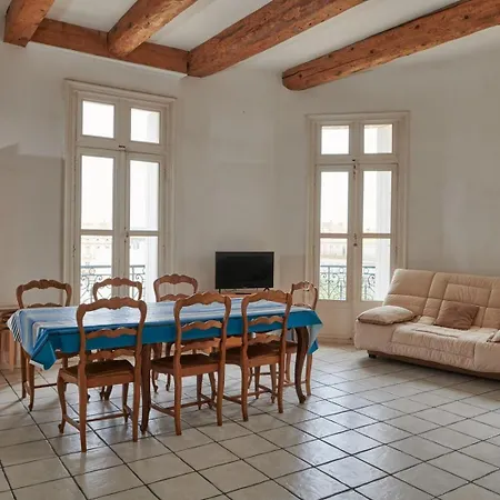 Apartment Grand Au Coeur De *