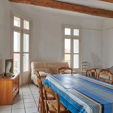 Grand Au Coeur De Apartment