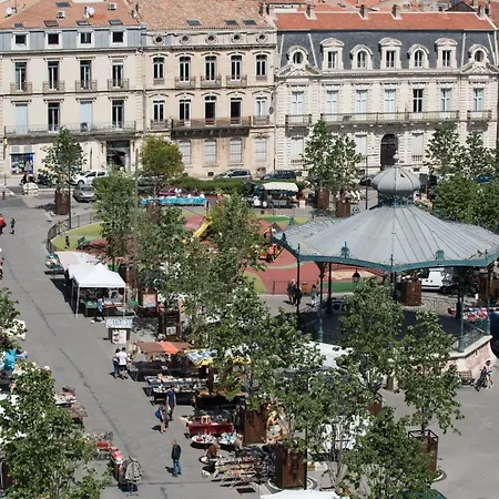 Grand Au Coeur De *